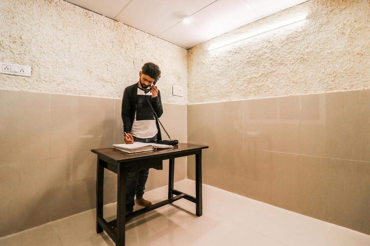 Oyo Hotel Mg Residency Rishīkesh Eksteriør billede